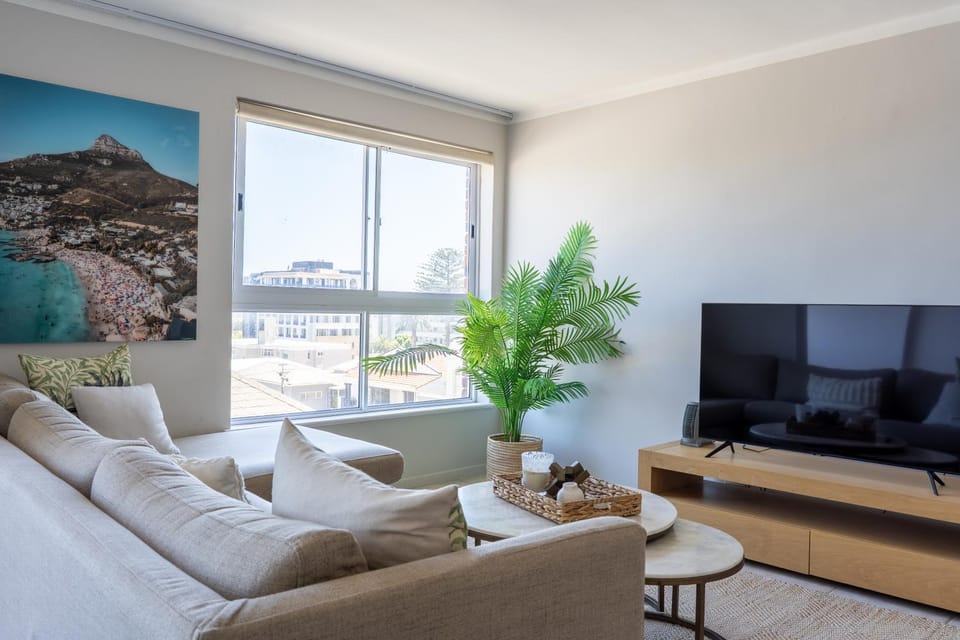 Sandy Lodge 201 Apartment in Sea Point