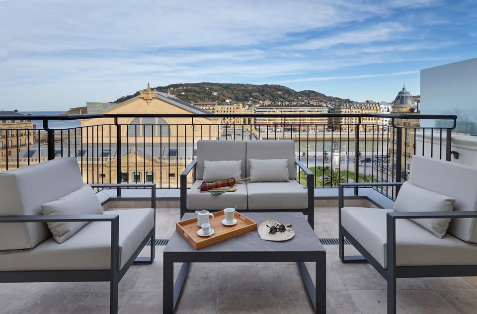 Balcony/Terrace, Balcony/Terrace