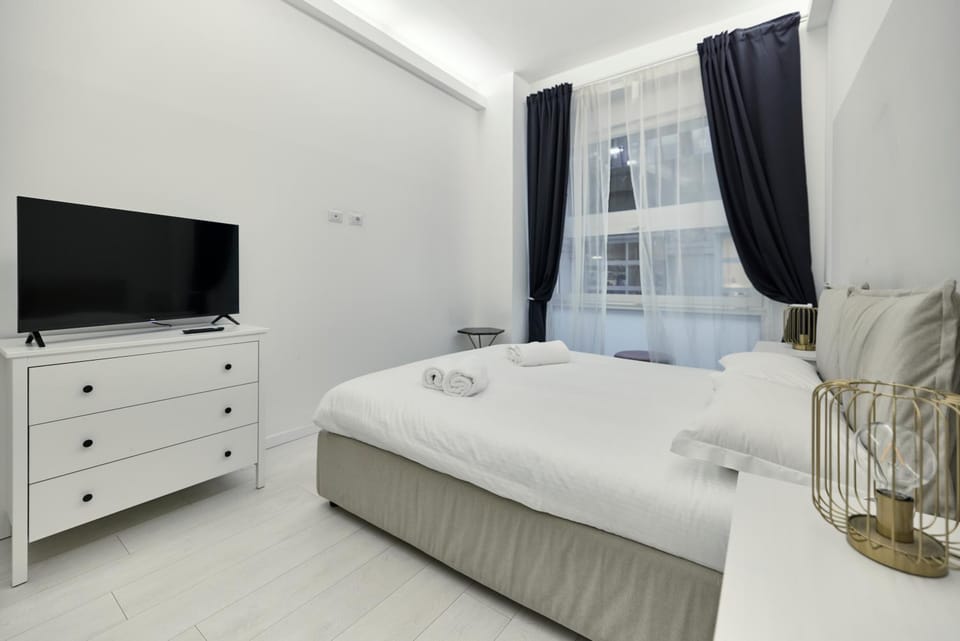 Communal lounge/ TV room, Bed, TV and multimedia, Photo of the whole room, Evening entertainment, Bedroom, towels