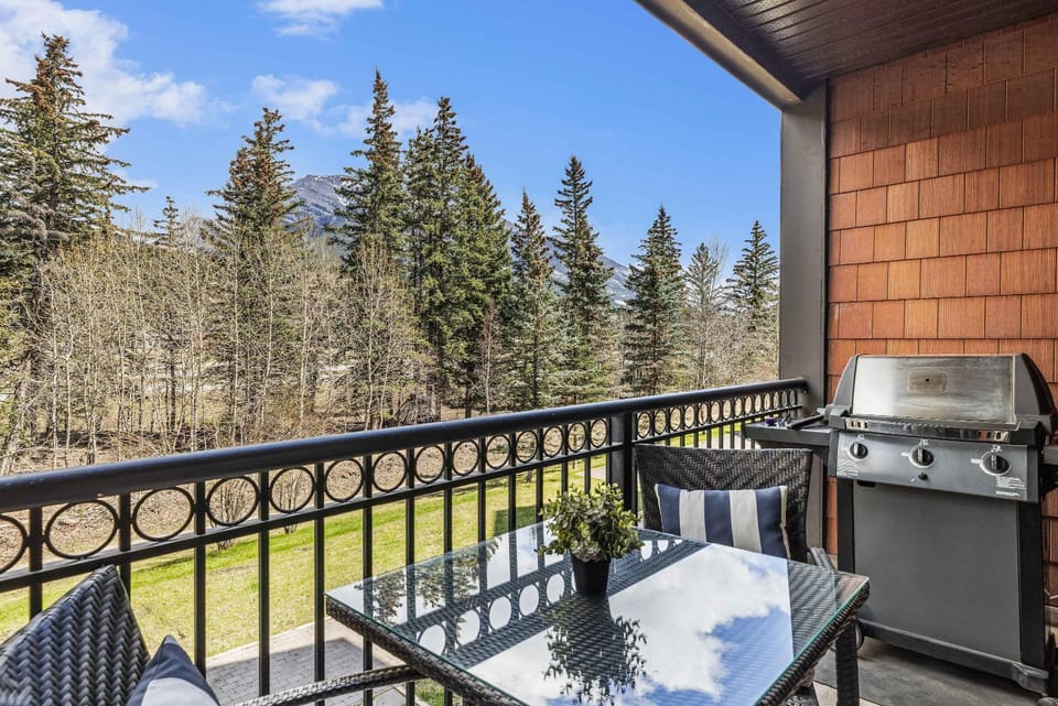 Mt Lady MacDonald Suite @ Grande Rockies House in Canmore