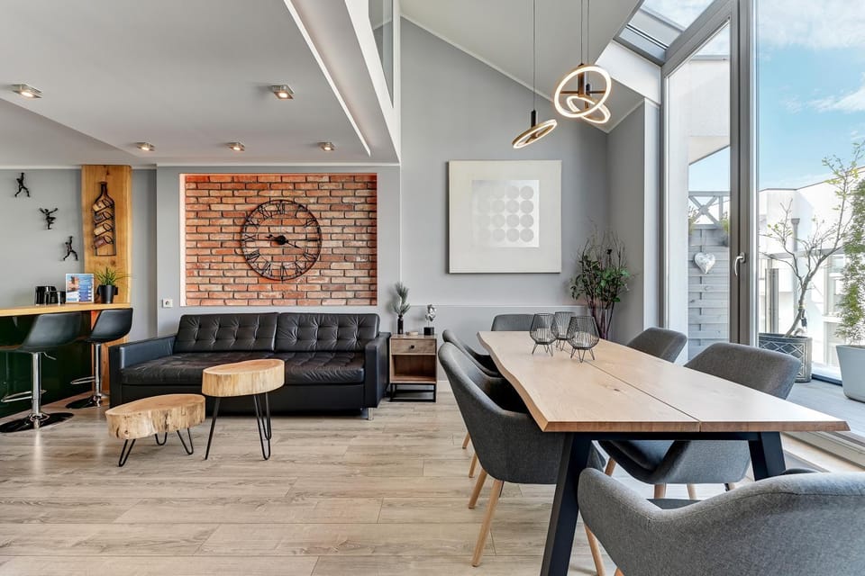 Living room, Dining area