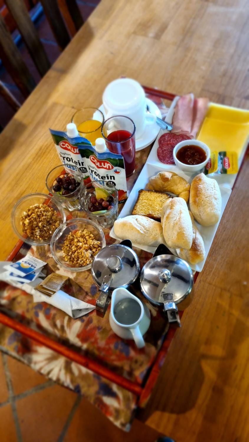 Breakfast, Continental breakfast