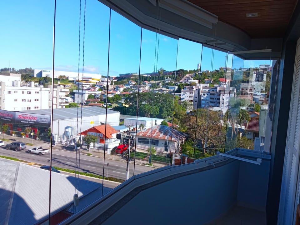 Apto aconchegante ao lado da Vinícola Garibaldi Apartment in State of Santa Catarina