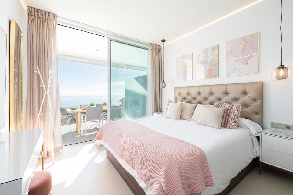 View (from property/room), Photo of the whole room
