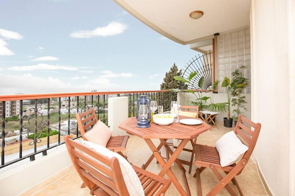 Patio, Day, View (from property/room), Balcony/Terrace, Seating area, Dining area