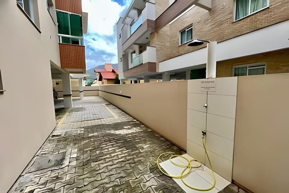 Apartamento confortável na praia de Palmas Apartment in Florianopolis