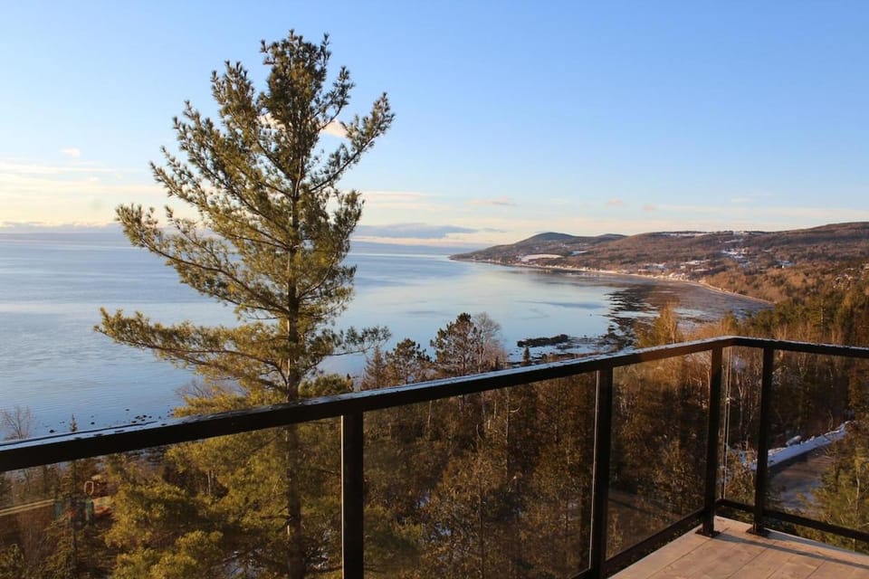 Villa Villa Expérience-Villa de la Falaise, spa House in La Malbaie