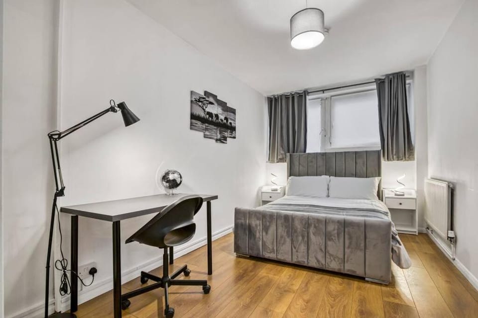 Peaceful 2-Bed South Bank Apartment in London Borough of Southwark