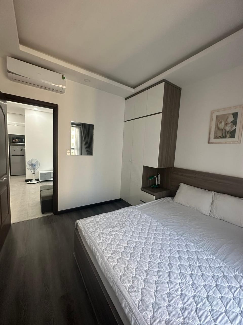 Bed, Photo of the whole room, Bedroom, air conditioner