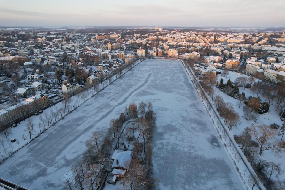 Day, Neighbourhood, Natural landscape, Bird's eye view, Winter, City view