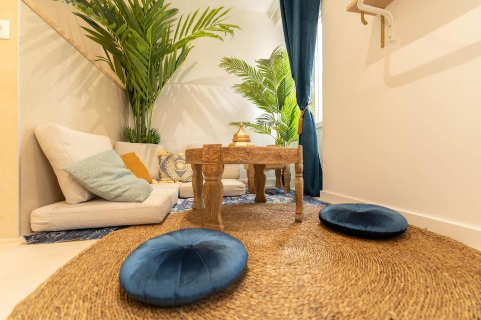 AG 1 Love Balnéo Clim 1min plage, Apartment in Nice