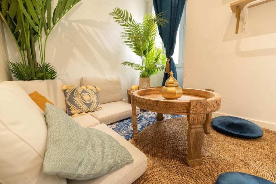 AG 1 Love Balnéo Clim 1min plage, Apartment in Nice