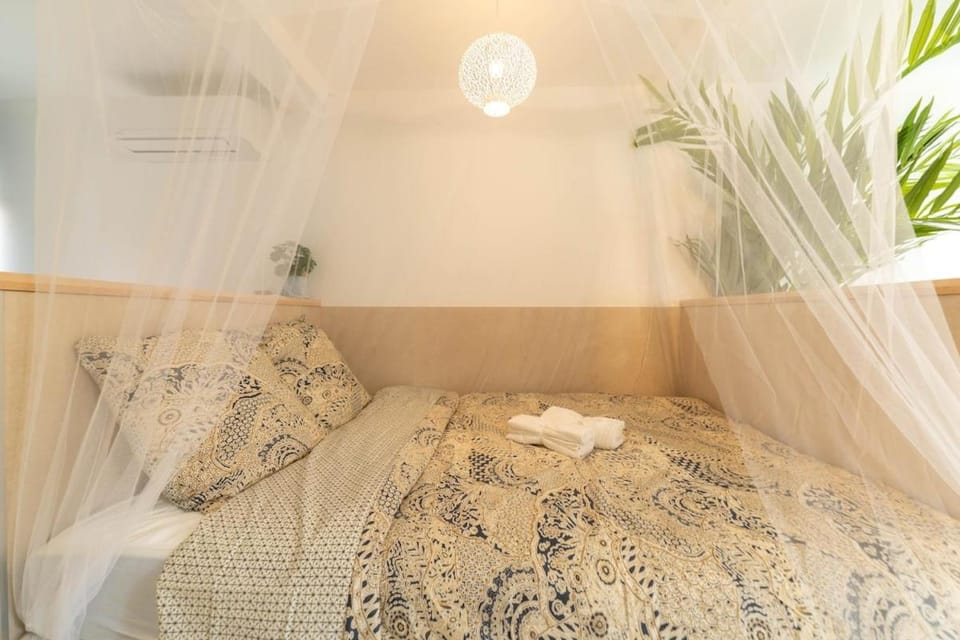 AG 1 Love Balnéo Clim 1min plage, Apartment in Nice