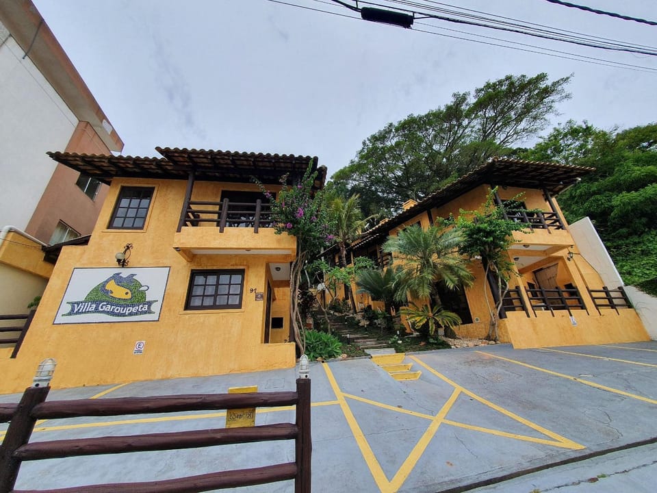 Villa Garoupeta Bed and Breakfast in Bombinhas