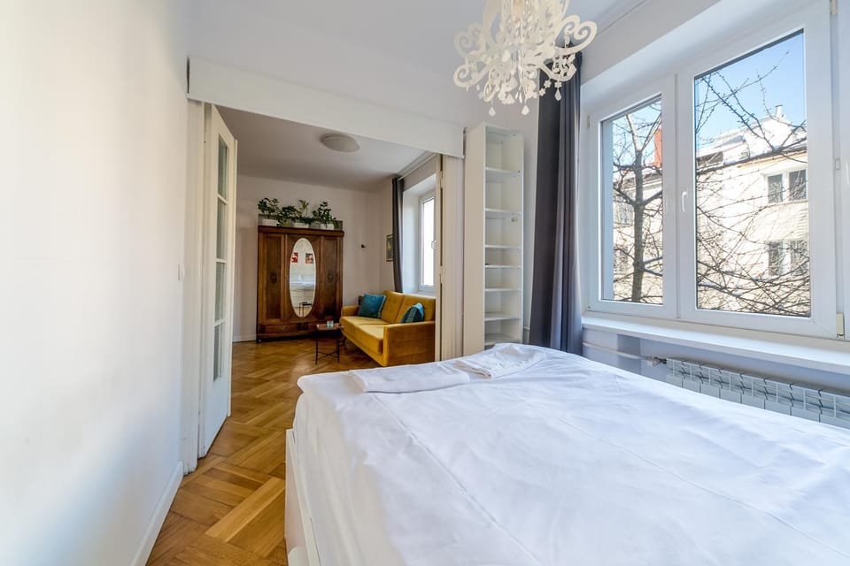 Warsaw Concierge Dynasy Apartment in Warsaw