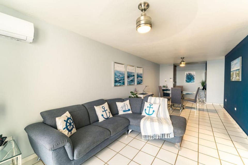 Costa Corcega 1F- Puerta del Sol Beachfront Escape Apartment in Stella