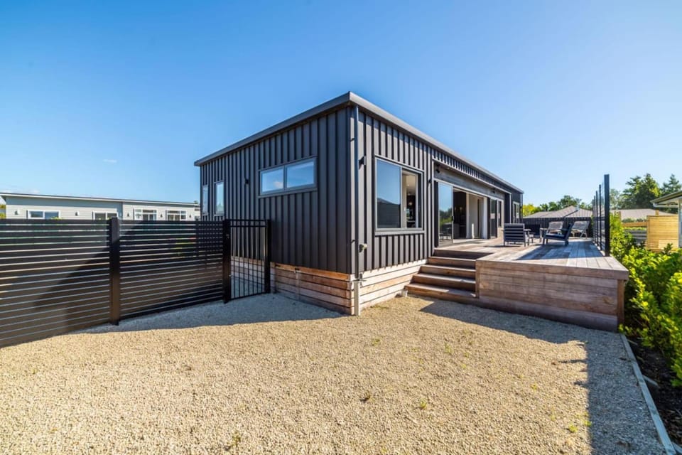 Vinebox on Wilson, Martinborough House in Martinborough