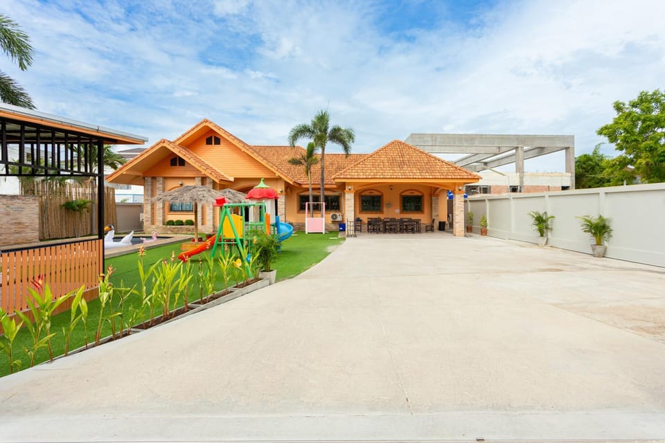Property building, Day