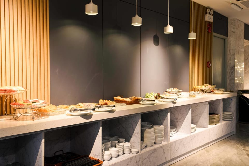 Food and drinks, Food, Buffet breakfast