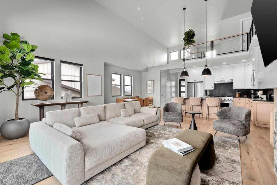 TV and multimedia, Living room, Seating area