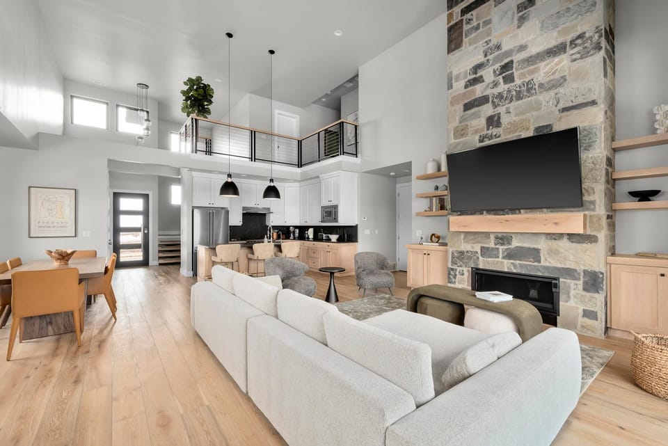 Living room, Seating area