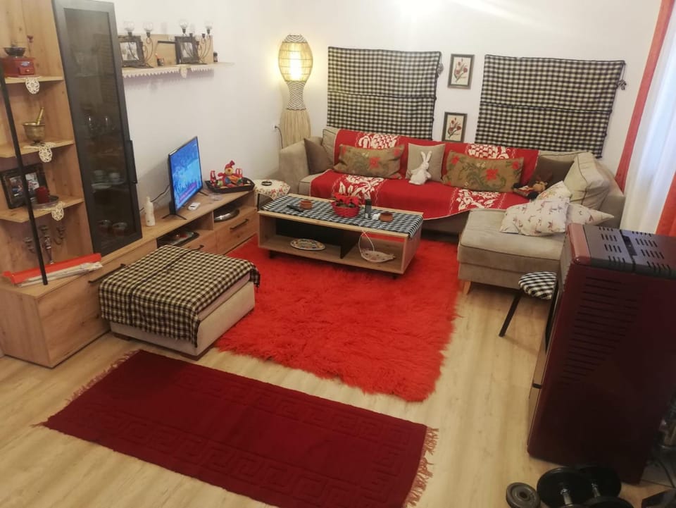 Communal lounge/ TV room, TV and multimedia, Living room, Evening entertainment