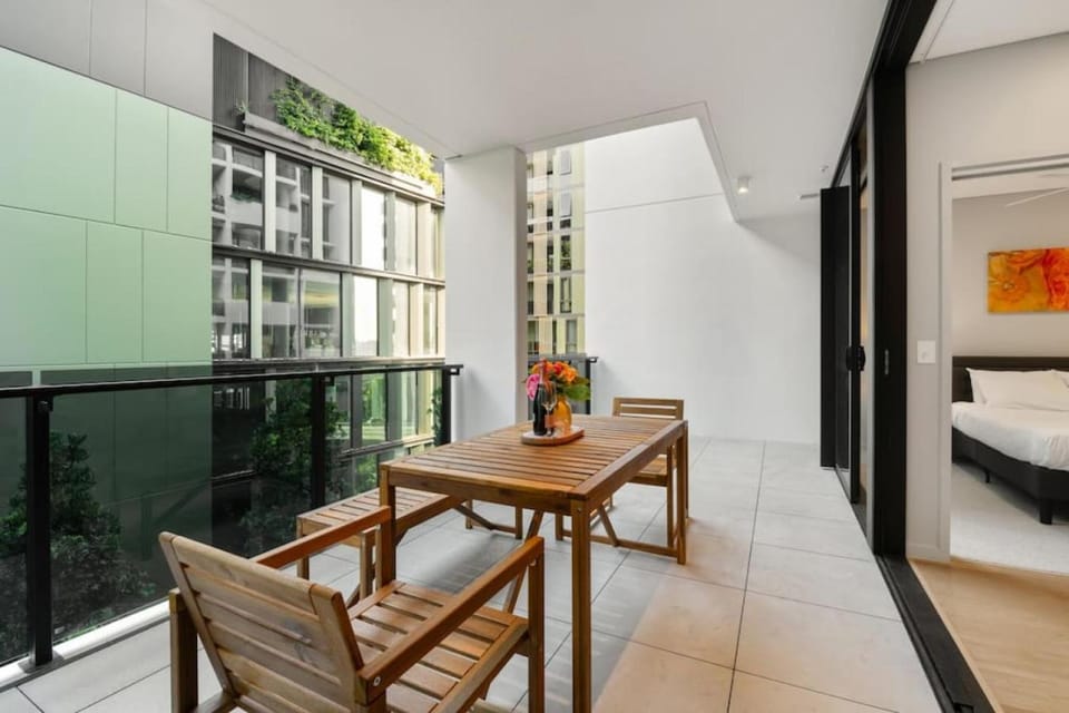 1BR Luxury apt at prime location w carpark Apartment in Brisbane City