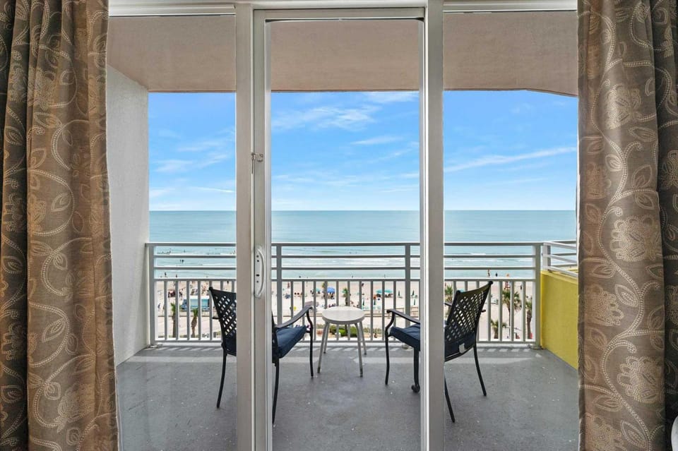Luxury 7th Floor 1 BR Condo Direct Oceanfront Wyndham Ocean Walk Resort Daytona Beach | 708 House in Florida