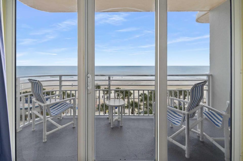 Luxury 6th Floor 2 BR Condo Direct Oceanfront Wyndham Ocean Walk Resort Daytona Beach | 601 House in Florida