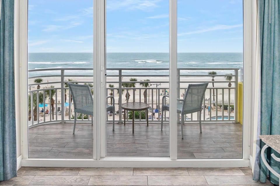 Luxury 5th Floor 3 BR Condo Direct Oceanfront Wyndham Ocean Walk Resort Daytona Beach | 504 House in Florida