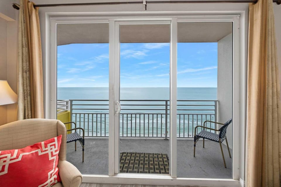 Luxury 11th Floor 1 BR Condo Direct Oceanfront Wyndham Ocean Walk Resort Daytona Beach | 1107 House in Florida