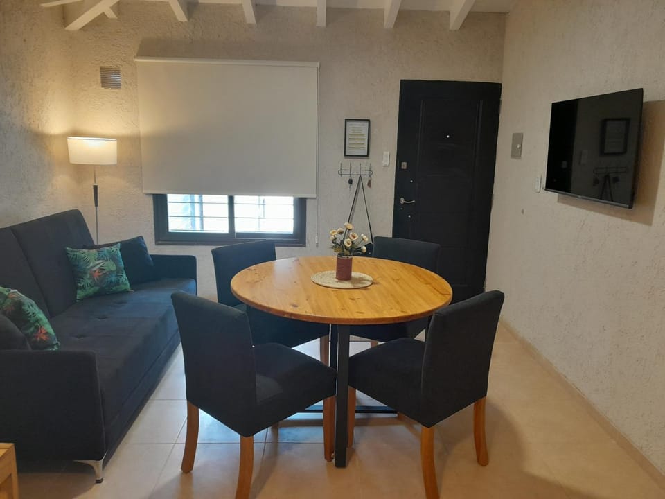 TV and multimedia, Living room, Dining area