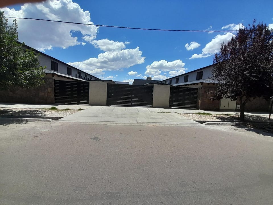 Property building, Neighbourhood, Street view