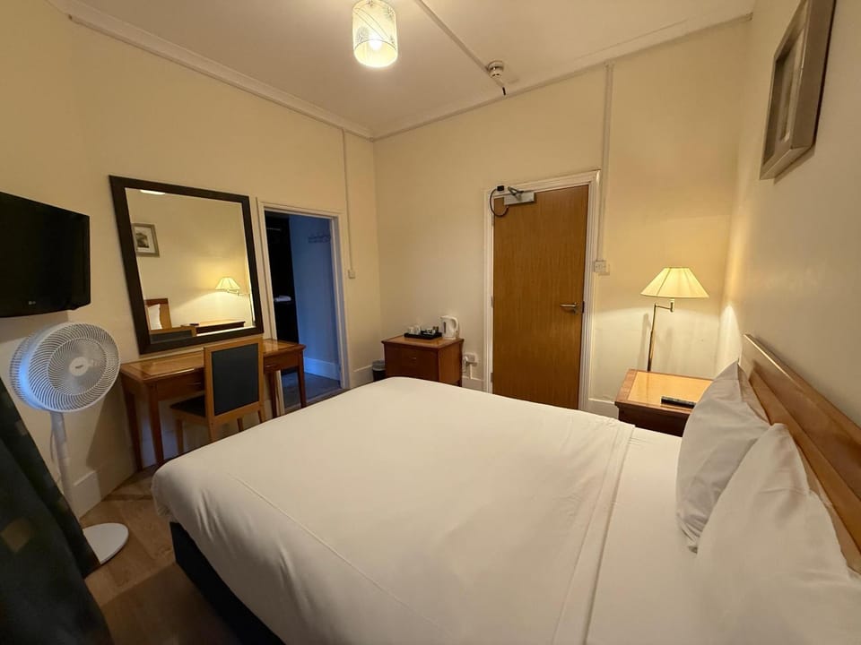 The Elder Grove Epsom Bed and Breakfast in Epsom