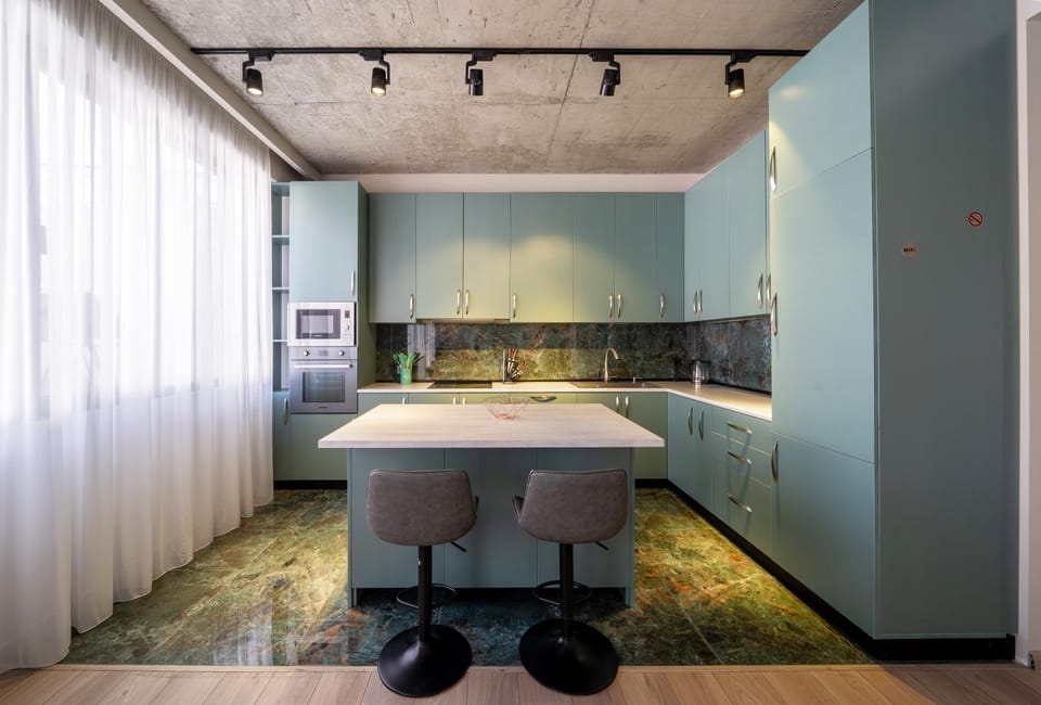 Kitchen or kitchenette