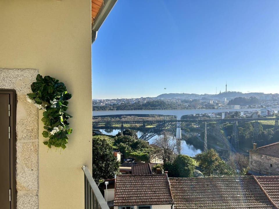 Glamour by the River Apartment in Porto