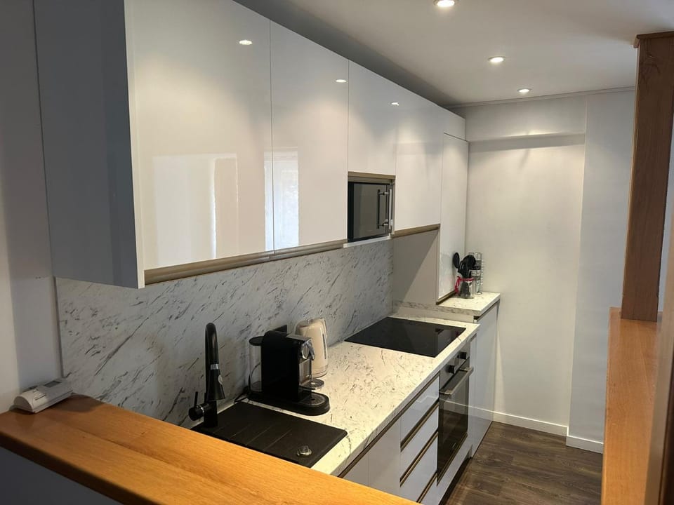 Coffee/tea facilities, Kitchen or kitchenette, minibar, pet friendly, stove, toaster