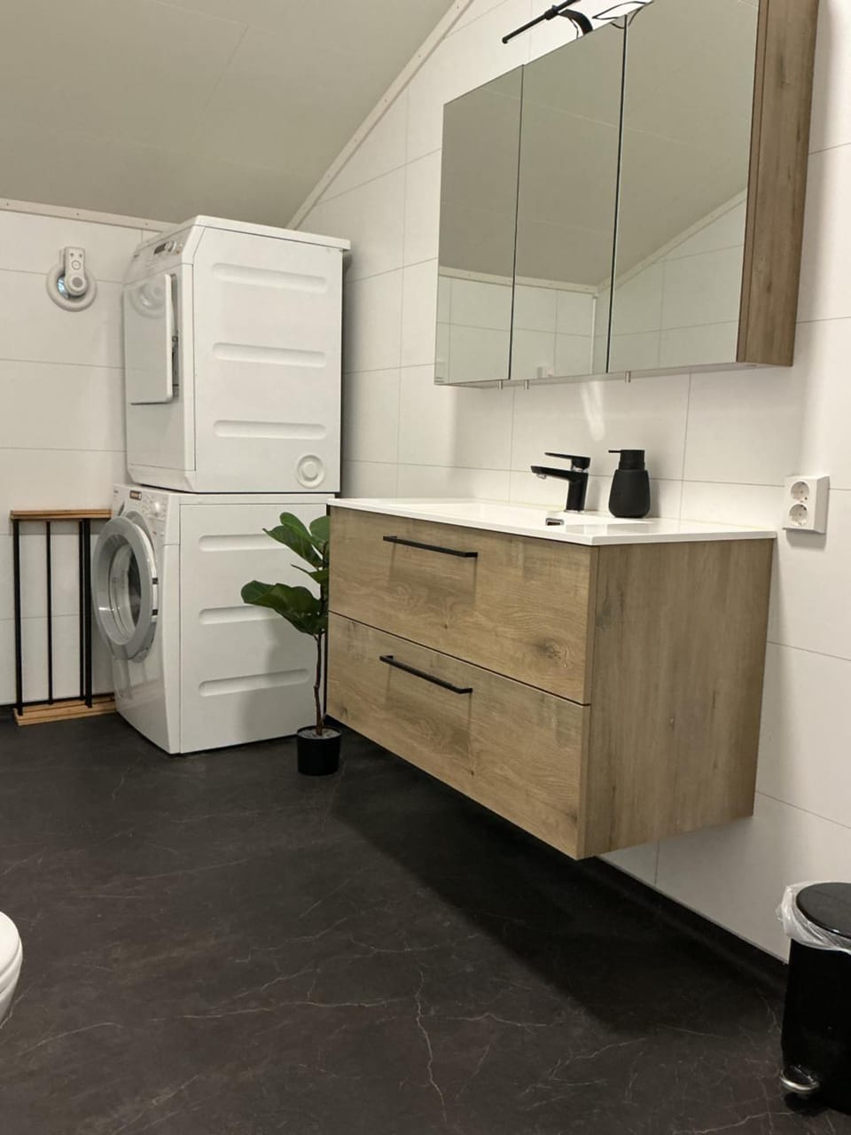 Arctic Comfort Senja Apartment in Nordland, Norway