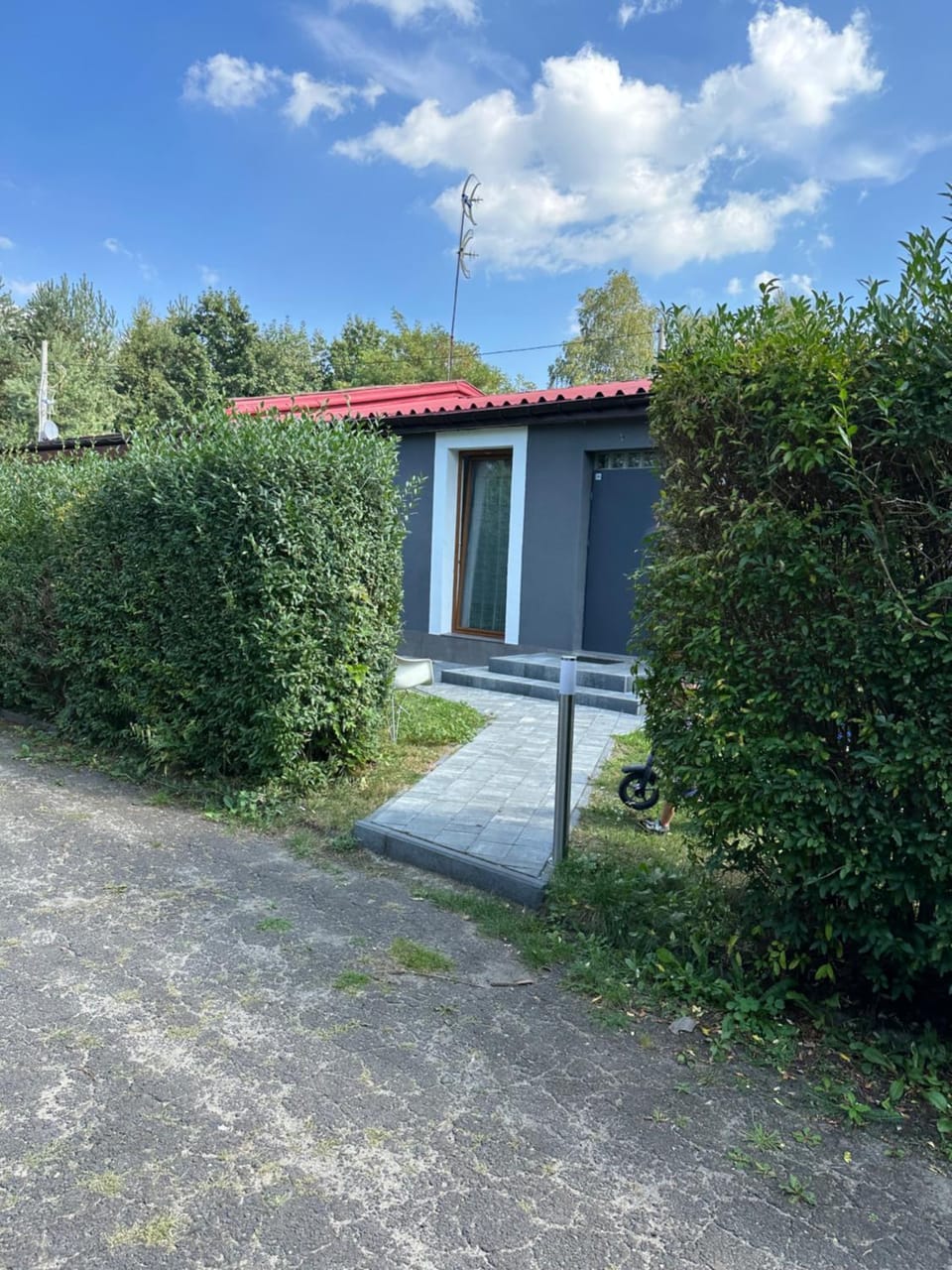 Property building, Day