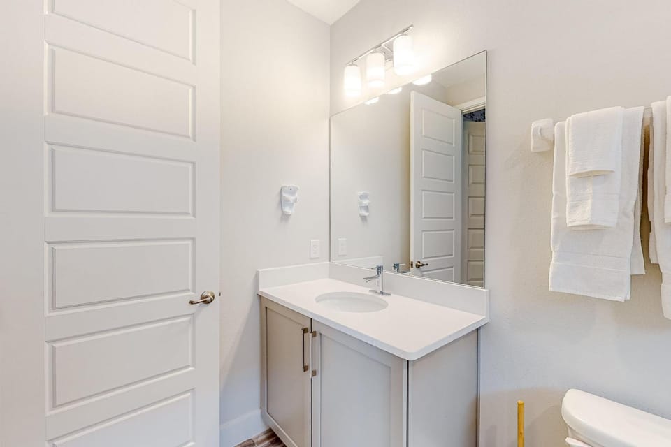 EC418 - Rock 'n' Roll Villa with Splash Pad at Encore House in Four Corners