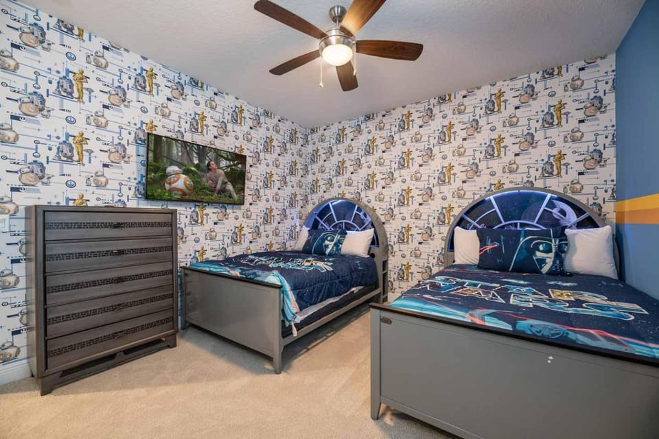 EC436 - Elegant Oasis with Home Theater at Encore House in Four Corners