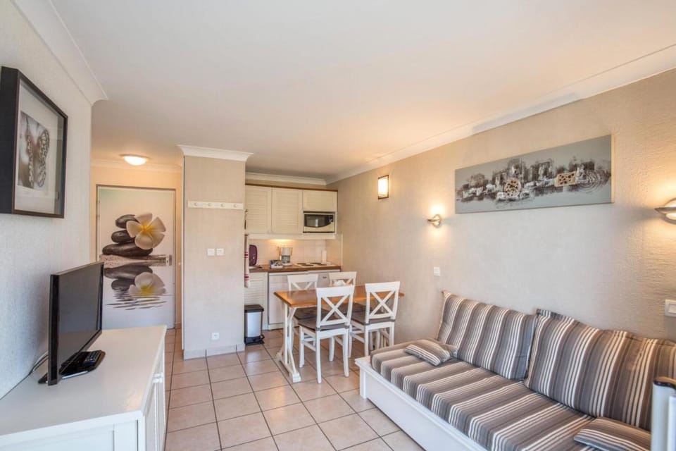 Bed, fireplace, furniture, kitchen