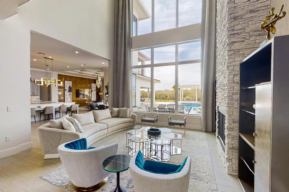BD012J - Luxurious Oasis with Immersive Circus Bedroom at Reunion House in Four Corners