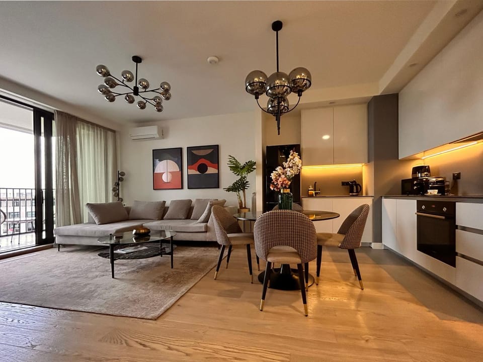 Kitchen or kitchenette, Living room, Dining area
