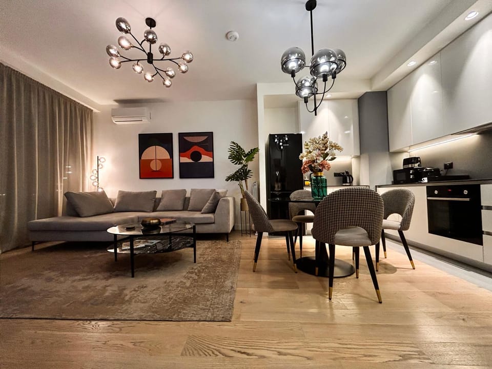 Kitchen or kitchenette, Living room