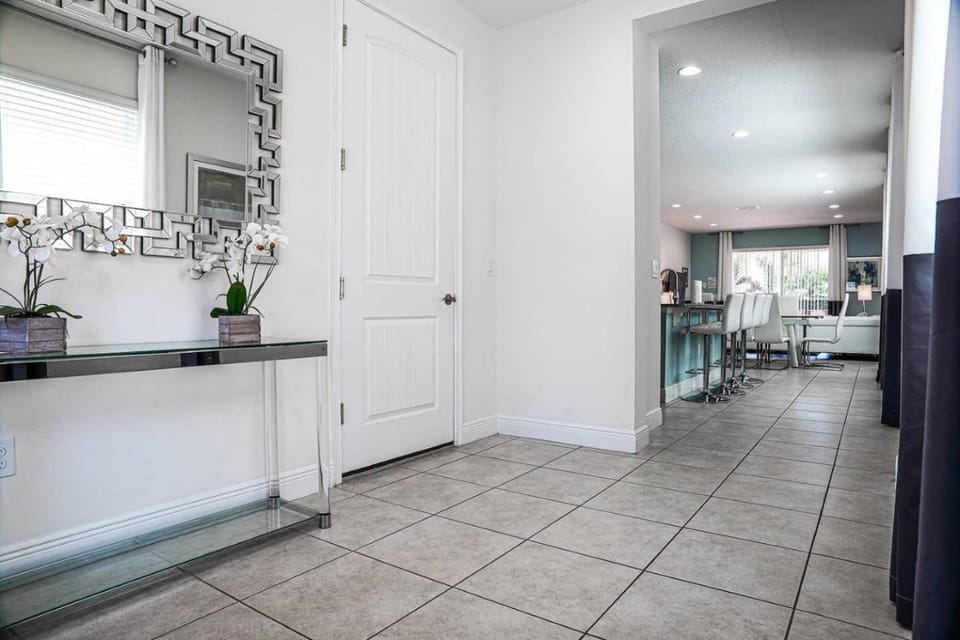 EC045 - Idyllic Retreat With Private Pool and Spa at Encore House in Four Corners
