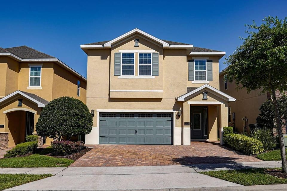 EC045 - Idyllic Retreat With Private Pool and Spa at Encore House in Four Corners