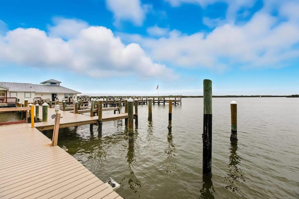 Island Whispers Hideaway House in Marco Island
