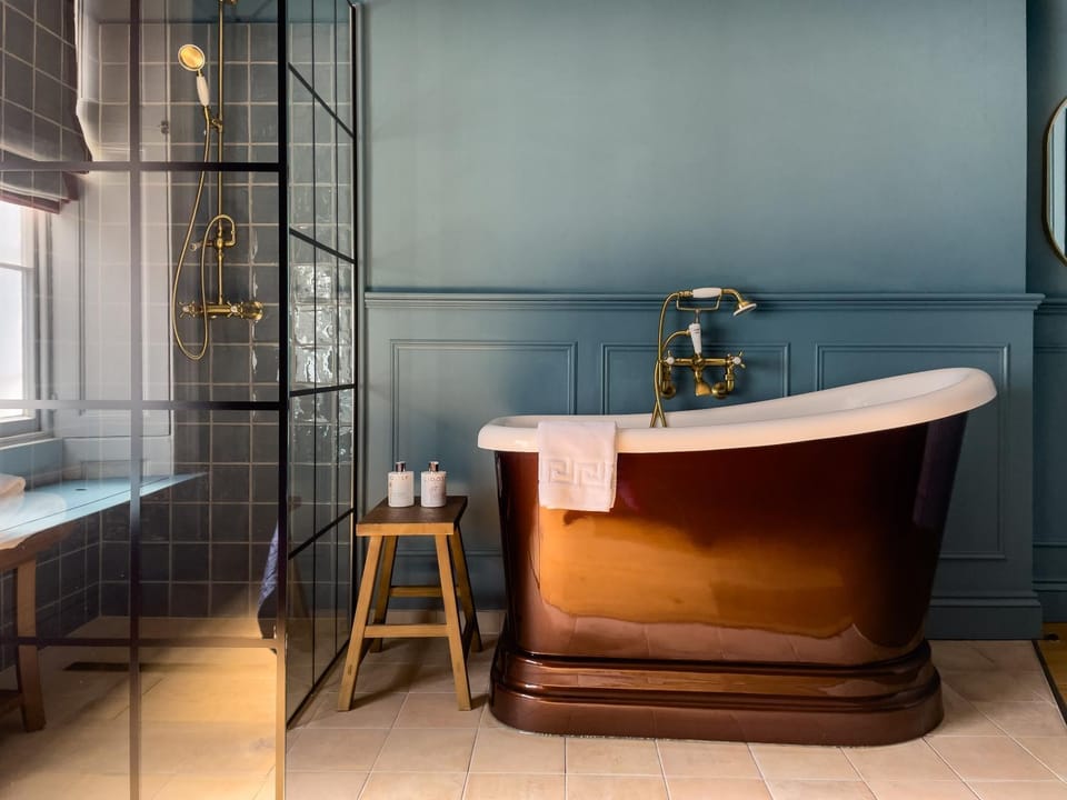 Shower, Bath