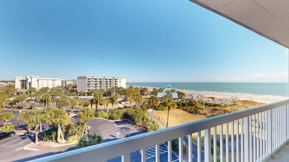 Picturesque 4th Floor End Unit, Oceanfront House in South Carolina